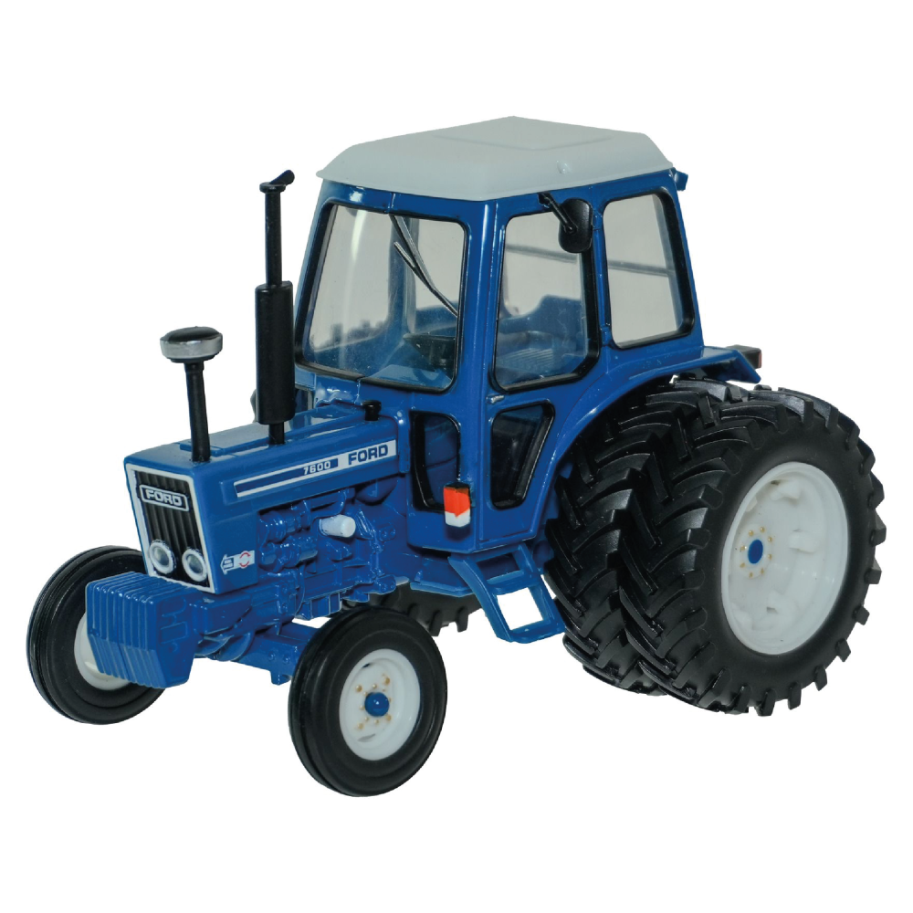 Britains Ford 7600 Tractor with Rear Dual Wheels | 1:32 Scale