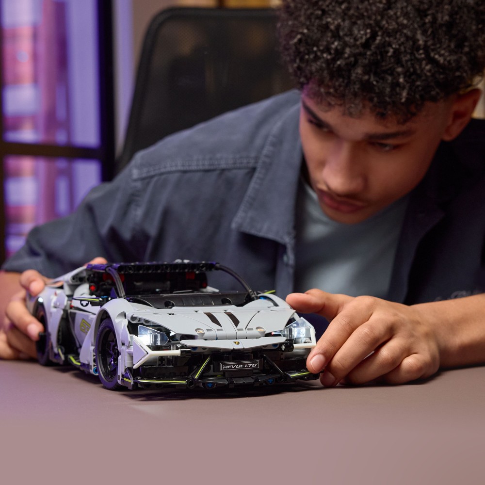 LEGO Technic Lamborghini Revuelto Super Sports Car (42214)