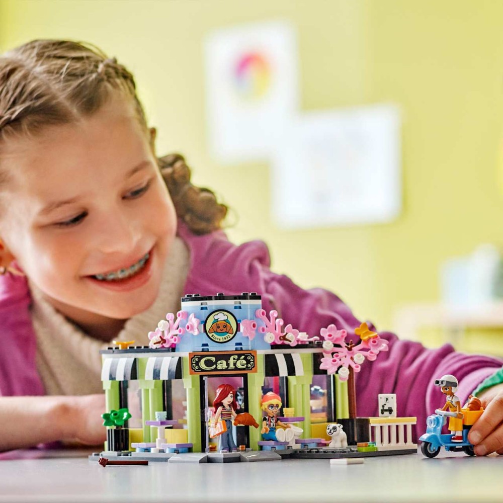LEGO Friends Heartlake City Café Toy Set 42618