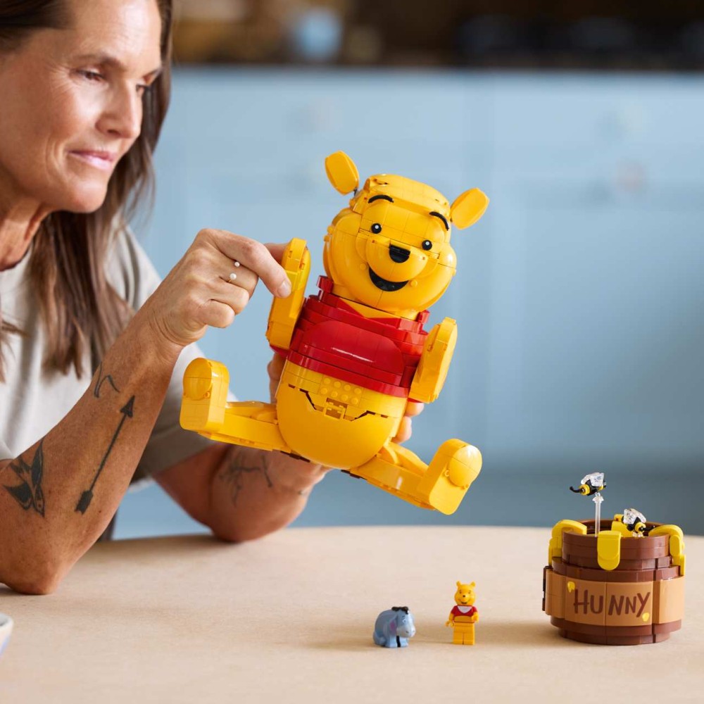 LEGO ǀ Disney Winnie the Pooh Set for Adults 43300
