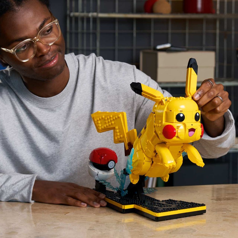 LEGO Pokémon Pikachu and Poké Ball 72152