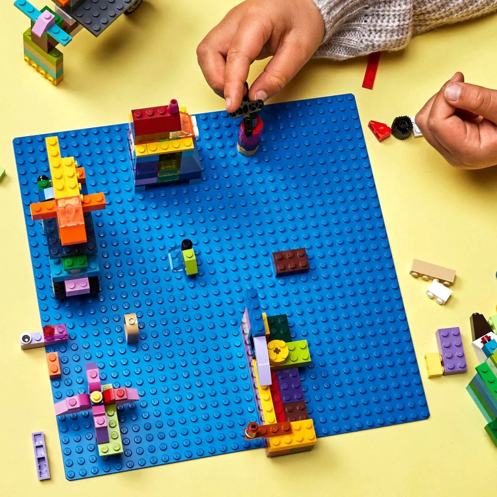 Lego Classic Blue Baseplate (11025)