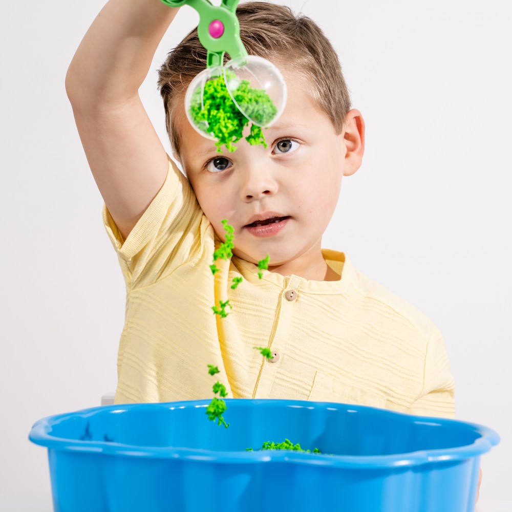 Playfoam Pluffle Sensory Station by Learning Resources