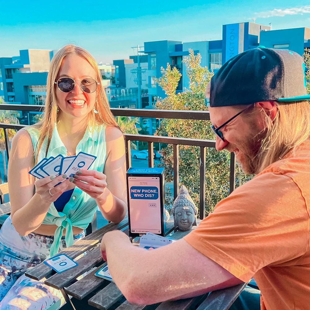 WHAT DO YOU MEME? New Phone, Who Dis? - Adult Party Game