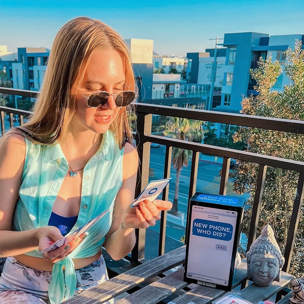 WHAT DO YOU MEME? New Phone, Who Dis? - Adult Party Game