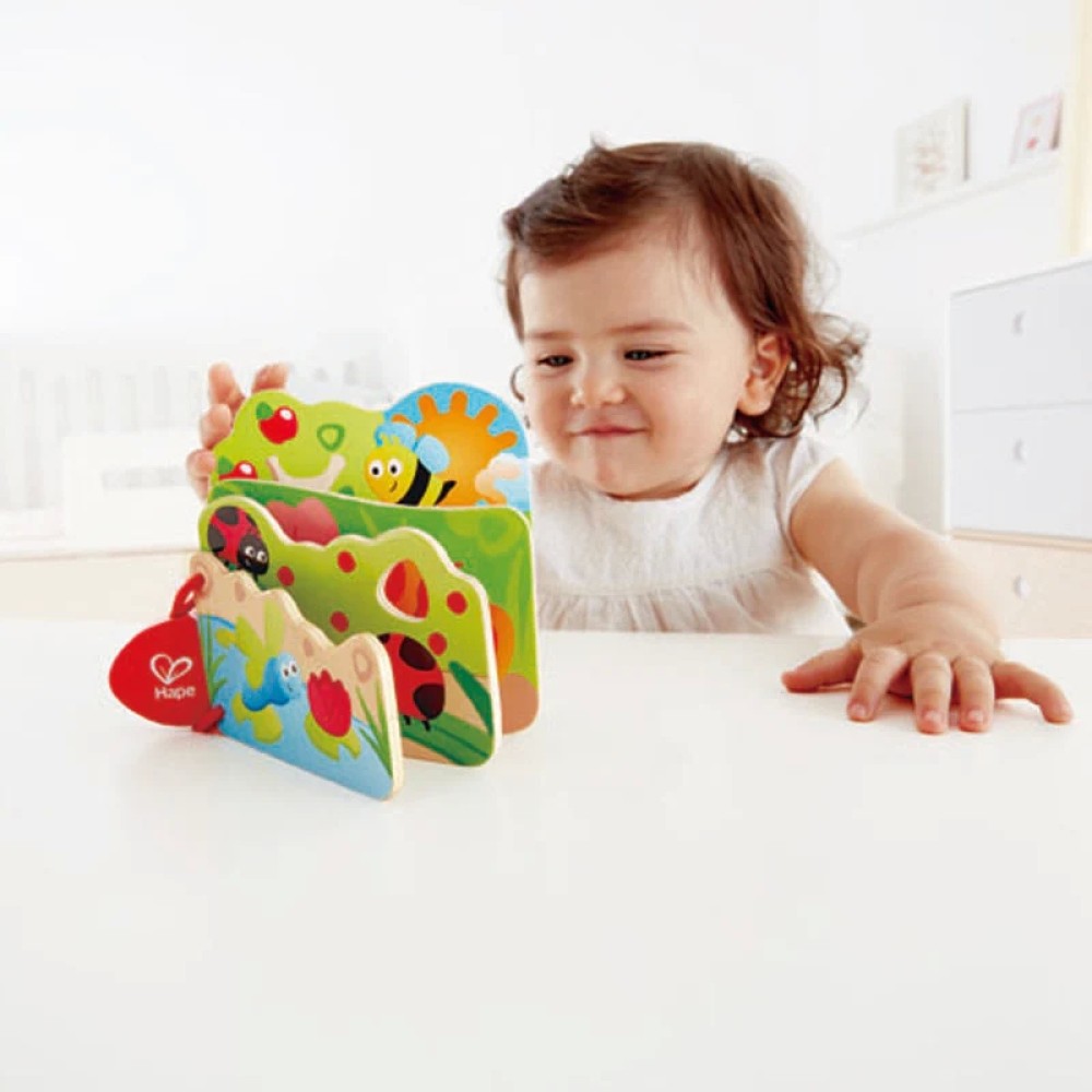 Baby\'s Bug Book Display - Hape