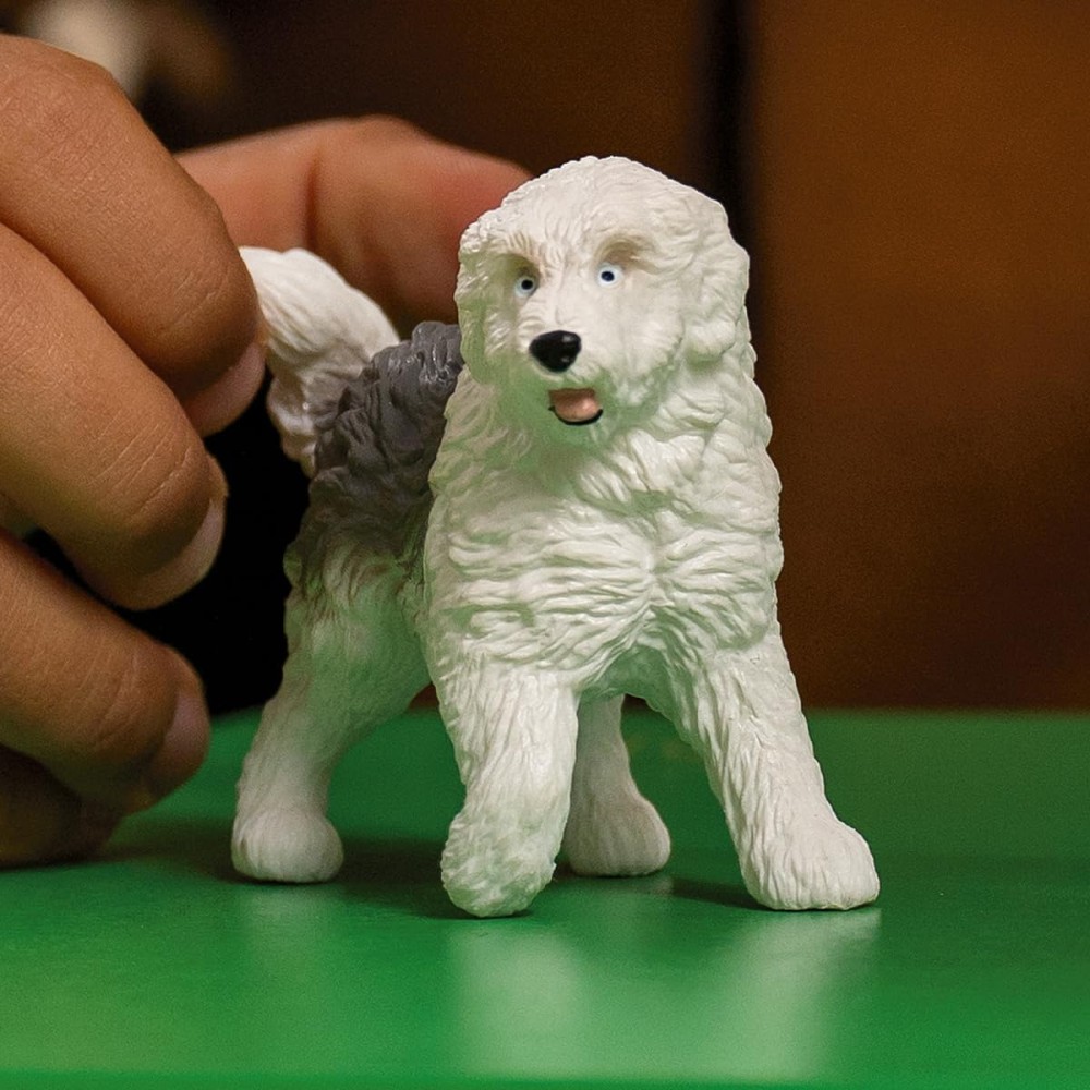 FARM WORLD Old English Sheepdog Figurine