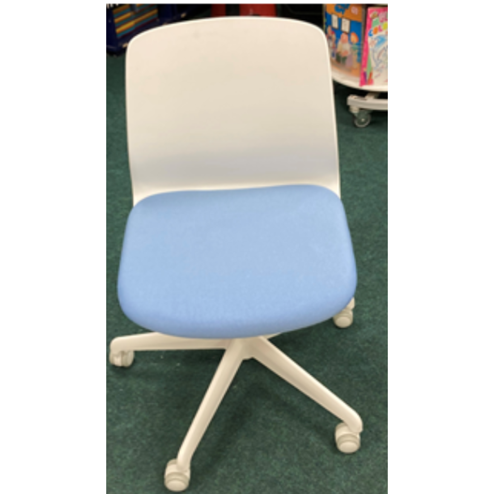 Blue&White Swivel chair no arms 