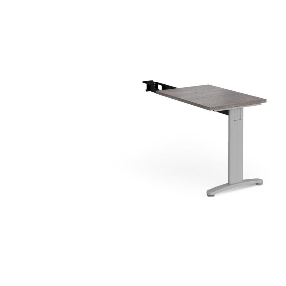 TR10 single return desk 800mm x 600mm - silver frame, grey oak top